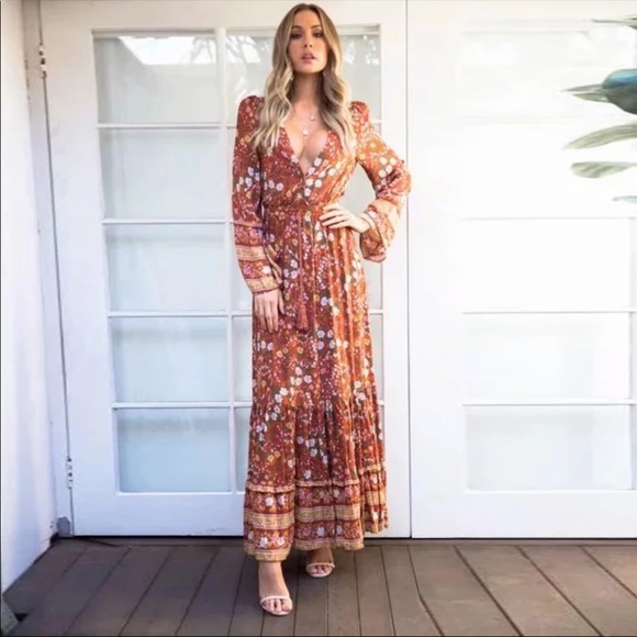 Dresses & Skirts - Long Sleeve Boho Floral Gypsy Print Maxi Dress
